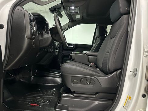 Used 2022 Chevrolet Silverado 1500 Custom image 17