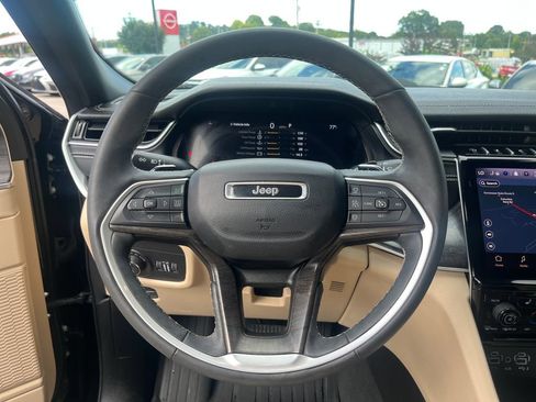 Used 2024 Jeep Grand Cherokee L Limited RWD image 23