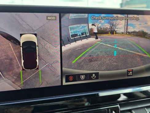 New 2026 Nissan Pathfinder Platinum AWD/4WD image 18