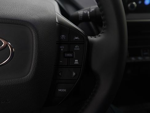 Used 2026 Toyota Prius LE image 19