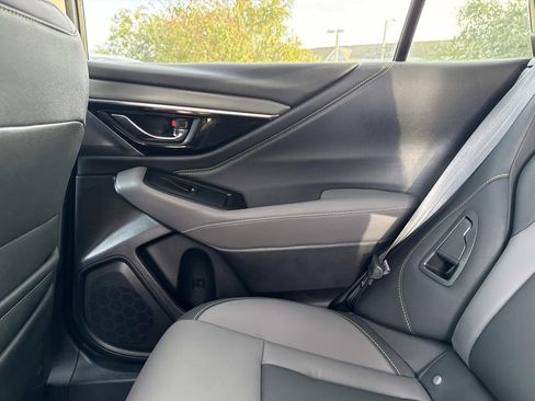 Used 2025 Subaru Outback Onyx Edition image 17