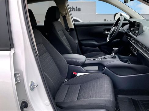 Used 2025 Honda HR-V LX image 14