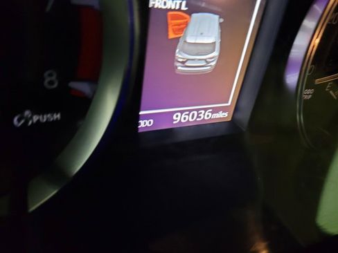 Used 2015 Toyota Highlander Limited image 3