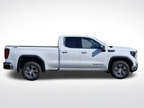New 2026 GMC Sierra 1500 SLE image 8