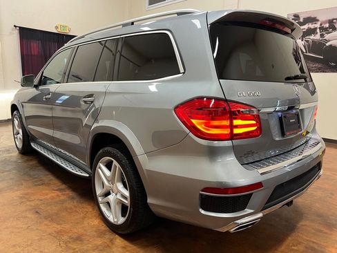 Used 2015 Mercedes-Benz GL 550 4MATIC image 7