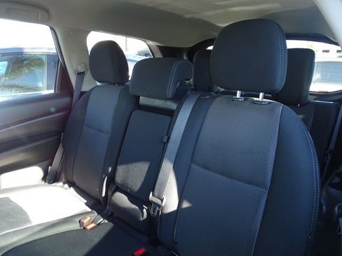 Used 2020 Nissan Pathfinder SV w/ Cargo Package image 7