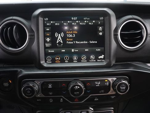 Used 2022 Jeep Wrangler Unlimited Sahara image 20