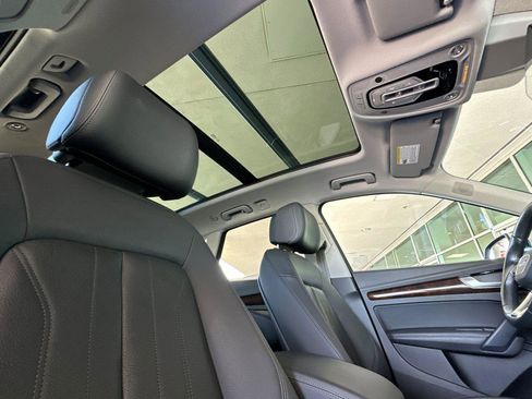 Used 2019 Audi Q5 2.0T Premium Plus w/ Premium Plus Package image 16