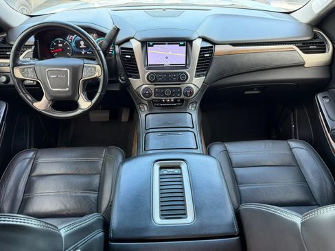Used 2020 GMC Yukon Denali w/ Denali Ultimate Package RWD image 23