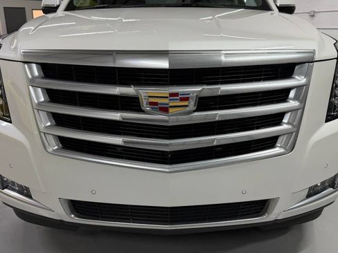Used 2020 Cadillac Escalade Luxury image 26