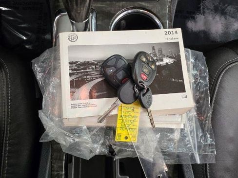 Used 2014 Buick Enclave Premium AWD/4WD image 25