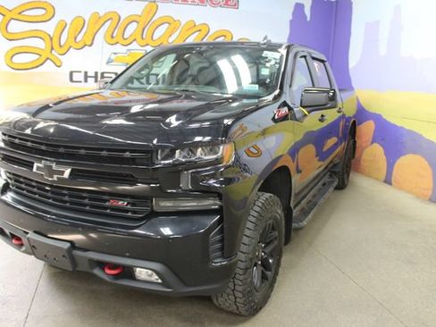 Used 2020 Chevrolet Silverado 1500 LT Trail Boss AWD/4WD image 4