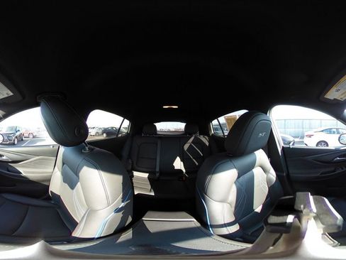 Used 2025 Buick Envista Sport Touring FWD image 42