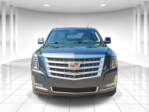 Used 2020 Cadillac Escalade Luxury w/ LPO, Radiant Package AWD/4WD image 8