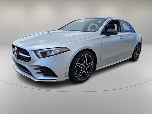 Used 2020 Mercedes-Benz A 220 4MATIC image 5