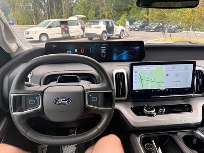 Used 2025 Ford Expedition Active