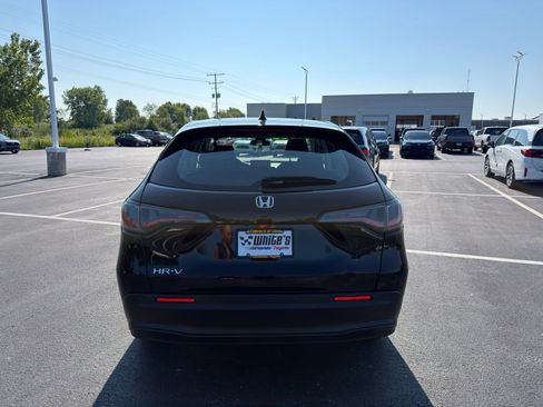 Used 2024 Honda HR-V LX image 5