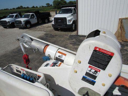 Used 2019 Ford F550 4x4 Regular Cab Super Duty image 23