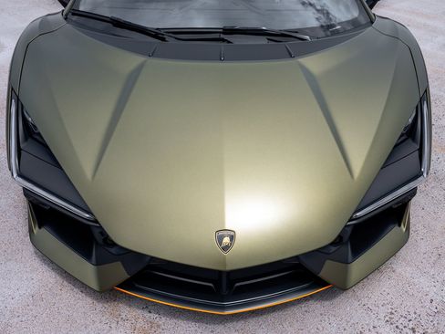 Used 2025 Lamborghini Revuelto AWD/4WD image 14