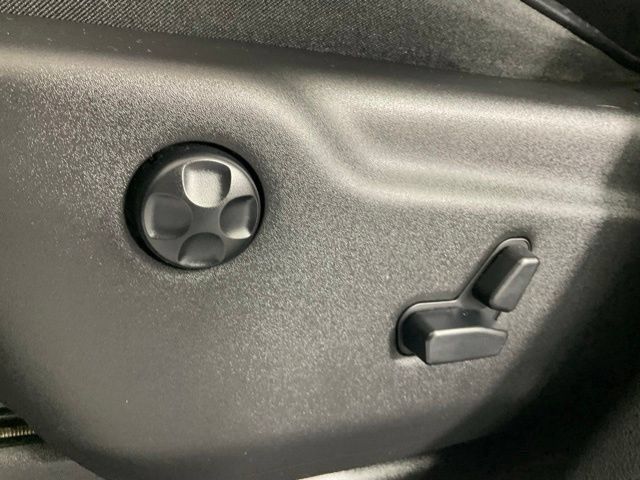 Used 2017 Jeep Grand Cherokee Overland AWD/4WD image 26
