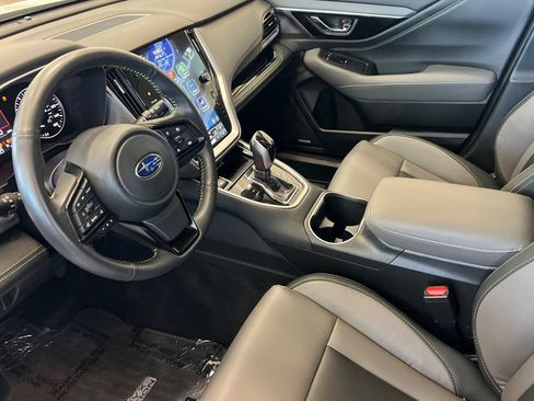 Certified 2025 Subaru Outback Onyx Edition XT AWD/4WD image 9