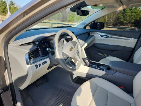 Used 2023 Cadillac XT5 Premium Luxury w/ Technology Package image 14