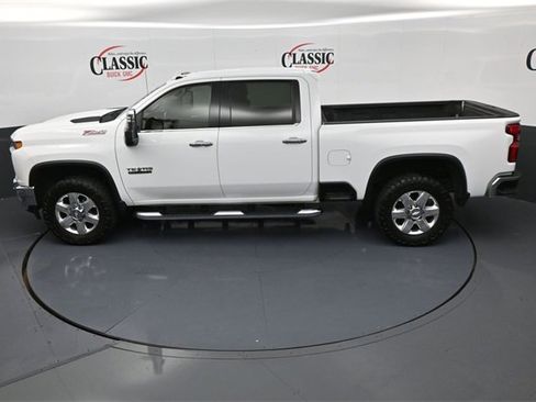 Used 2020 Chevrolet Silverado 2500 LTZ w/ LTZ Texas Edition image 15