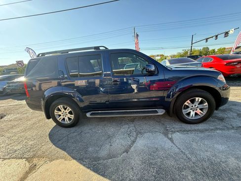 Used 2010 Nissan Pathfinder SE w/ SE Premium Journey Pkg RWD image 7