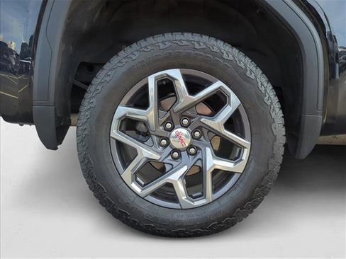 Used 2024 GMC Sierra 1500 SLT w/ SLT Convenience Package image 16