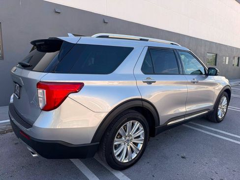 Used 2020 Ford Explorer Limited RWD image 12