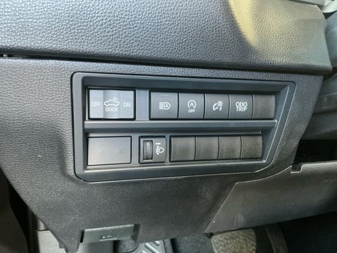 Certified 2025 Toyota Tundra SR5 AWD/4WD image 31