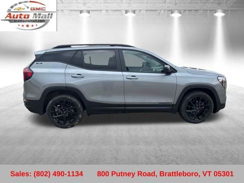 Used 2023 GMC Terrain SLE w/ Driver Convenience Package AWD/4WD image 8