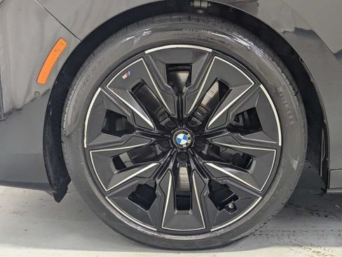 Used 2023 BMW 740i RWD image 29