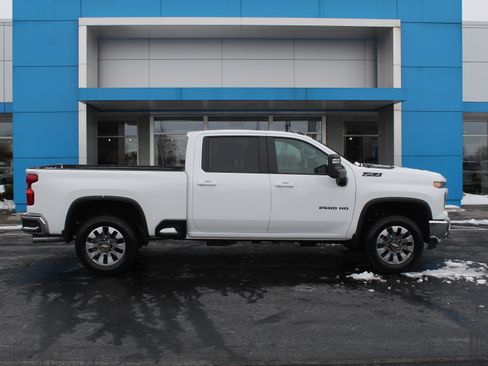 New 2026 Chevrolet Silverado 2500 LT w/ All Star Edition image 3