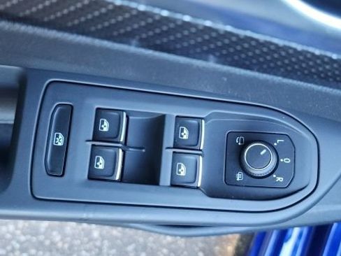 Used 2024 Volkswagen Golf R AWD/4WD image 14