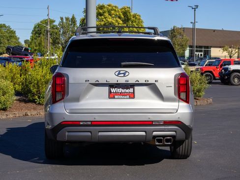 Used 2023 Hyundai Palisade SEL w/ Premium Package AWD/4WD image 8