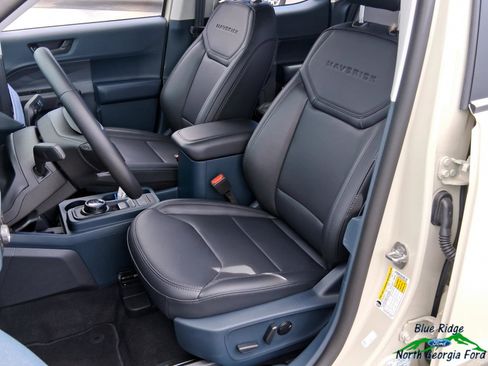 New 2025 Ford Maverick Lariat w/ Black Appearance Package image 11