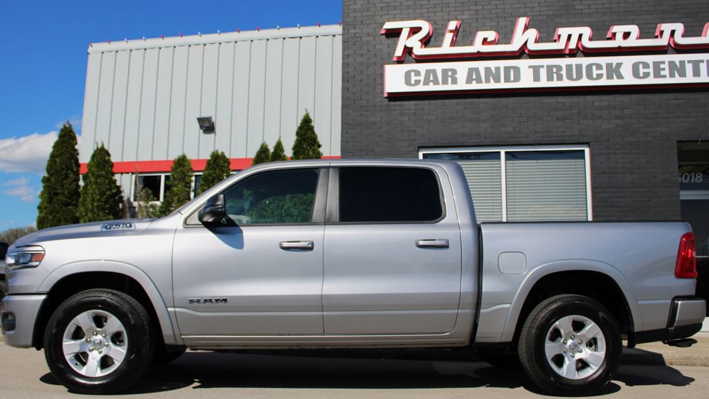 Used 2025 RAM 1500 Big Horn AWD/4WD image 10