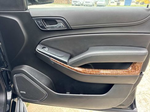 Used 2019 Chevrolet Suburban Premier RWD image 25
