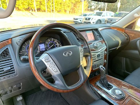 Used 2019 INFINITI QX80 Luxe w/ Proassist Package image 10