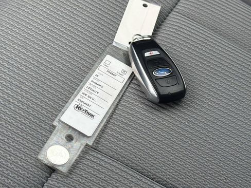 Used 2025 Subaru Legacy Premium AWD/4WD image 37