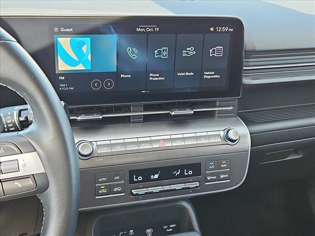 Used 2025 Hyundai Kona SEL FWD image 14