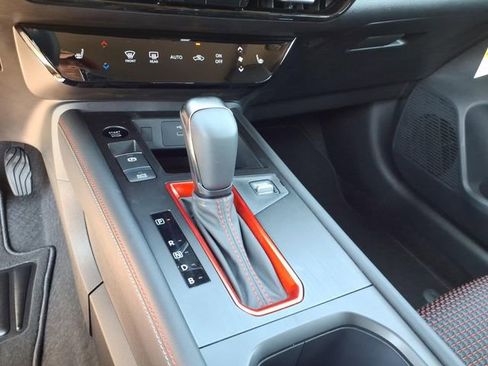 New 2026 Nissan Kicks SR FWD image 13