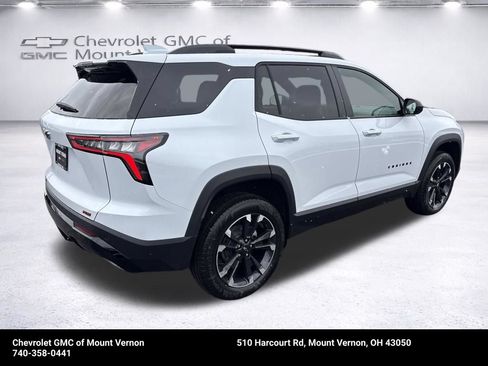 New 2026 Chevrolet Equinox RS w/ Convenience Package III FWD image 5