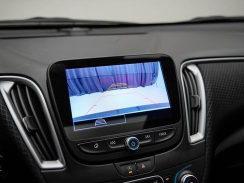 Used 2024 Chevrolet Malibu LT image 29