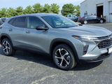 New 2026 Chevrolet Trax RS w/ Driver Confidence Package image 2