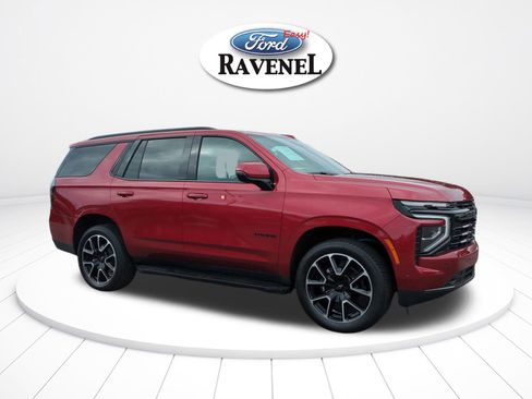 Used 2025 Chevrolet Tahoe RST w/ Comfort Package image 2