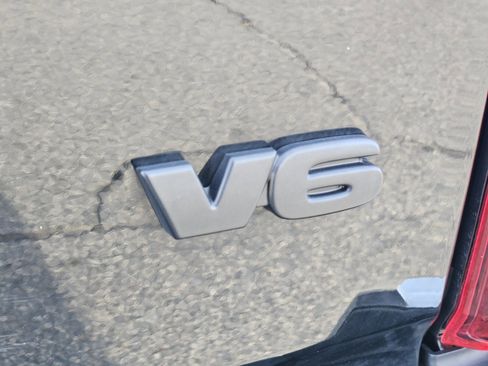 Used 2023 Toyota Tacoma TRD Off-Road image 16