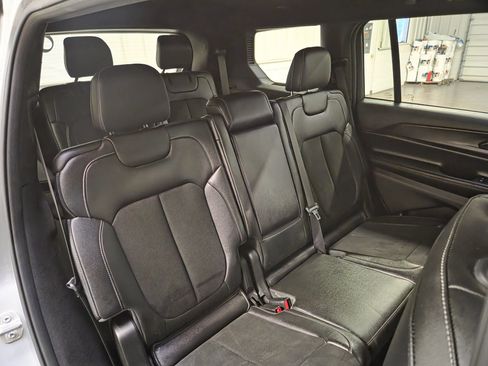 Used 2024 Jeep Grand Cherokee L Laredo AWD/4WD image 38