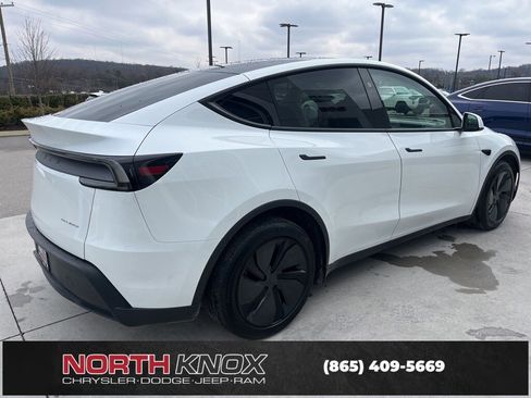 Used 2026 Tesla Model Y Long Range image 19